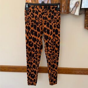 ⚫️ FLEO 🧡 El Toro Leopard Romey Leggings M